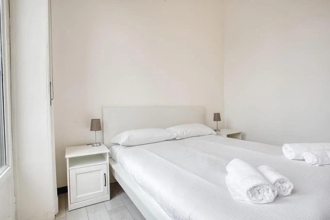 Apartament Joivy Wonderful Apt Next To Sforzesco Castle Mediolan