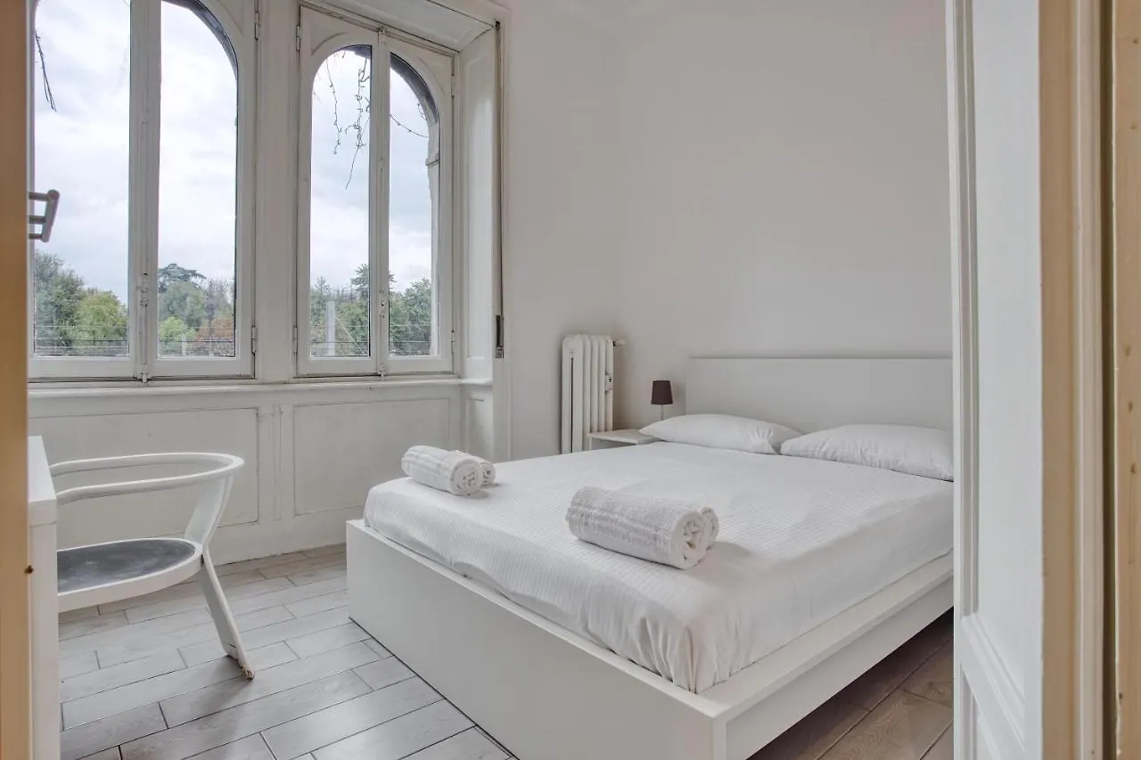 Apartament Joivy Wonderful Apt Next To Sforzesco Castle Mediolan