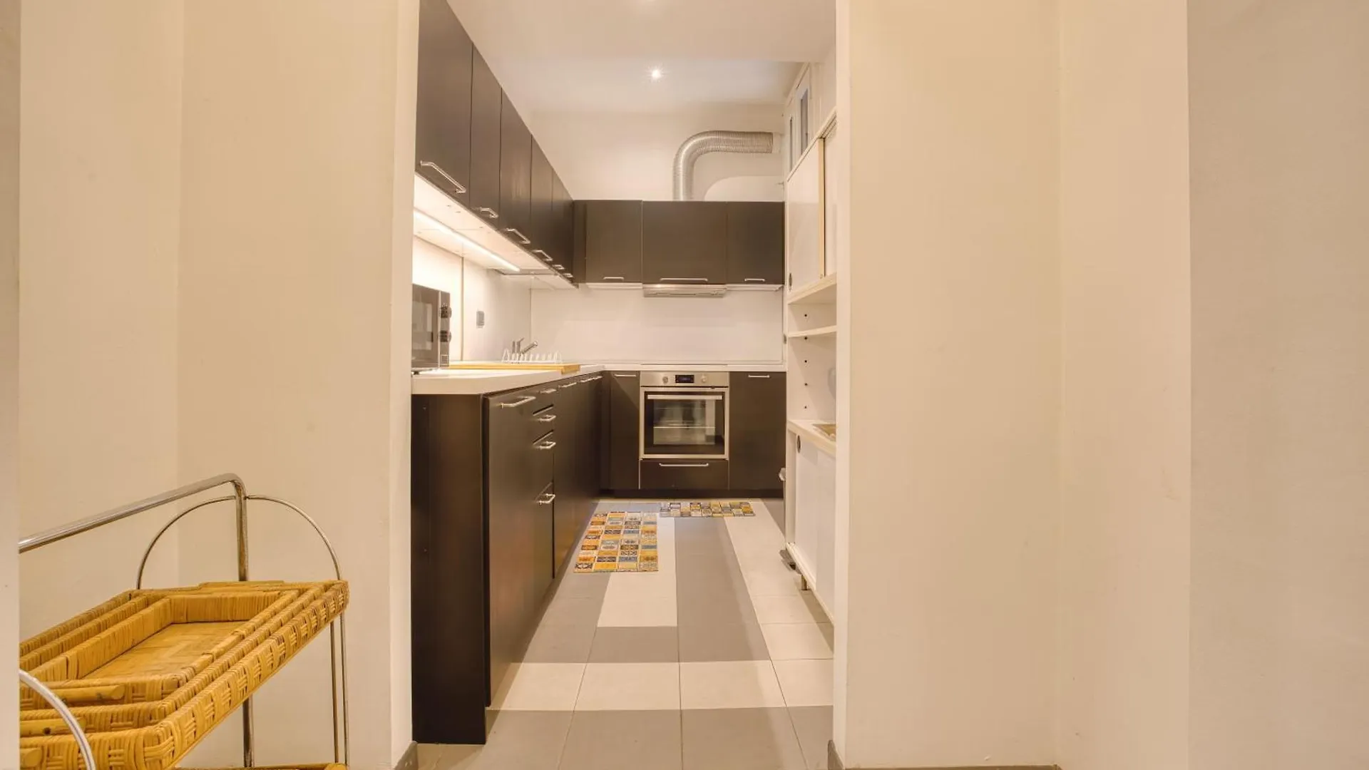 Joivy Wonderful Apt Next To Sforzesco Castle Apartment Milan